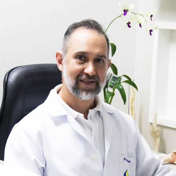 Dr. Leandro Moraes